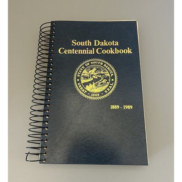 South Dakota Centennial Cookbook 1889-1989 Third Printing The Capitol Club - Picture 1 of 7